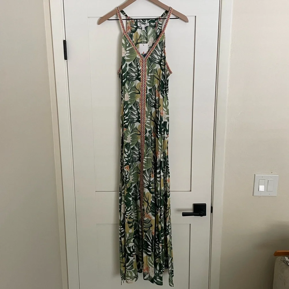 Green Halter Neck Sleeveless Maxi Sundress - Picture 1 of 6